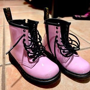 Doc marten 8T worn once